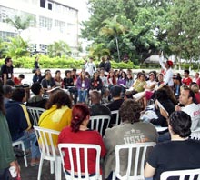 {EDE68C21-7F91-4EB0-A9EF-E2CADBEA9C2C}_2008abr30_glbt